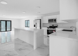 152 NW 18th St in Homestead, FL - Building Photo - Building Photo