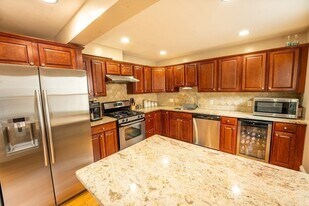 15 Downer Ct, Unit 1 in Boston, MA - Building Photo