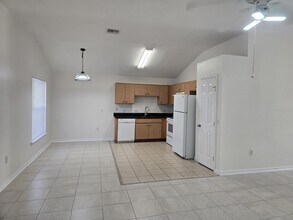 307 Erie Ct in Kissimmee, FL - Building Photo - Building Photo
