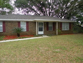 3160 Palmdale Ave in Pensacola, FL - Building Photo - Building Photo