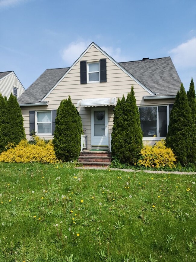 property at 13709 Maple Leaf Dr