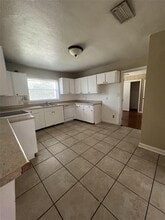 716 Pinehill Dr in Mobile, AL - Building Photo - Building Photo