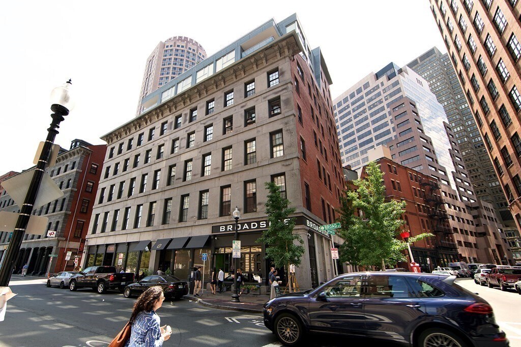 101 Broad St in Boston, MA - Building Photo