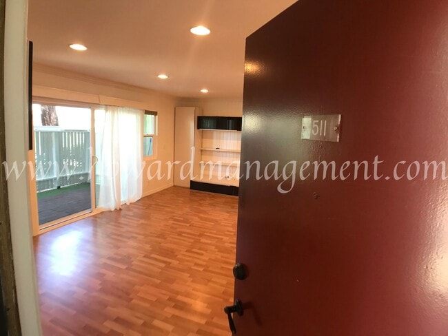 4911 Indian Wood Rd in Culver City, CA - Building Photo - Building Photo