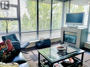 638 Beach Crescent in Vancouver, BC - Building Photo - Building Photo