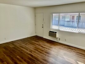 258 San Marcos St in San Gabriel, CA - Building Photo
