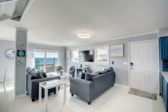 110 Topsail Rd in North Topsail Beach, NC - Building Photo - Building Photo