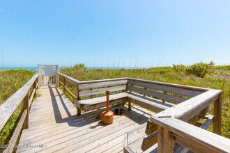4800 Ocean Beach Blvd in Cocoa Beach, FL - Building Photo - Building Photo