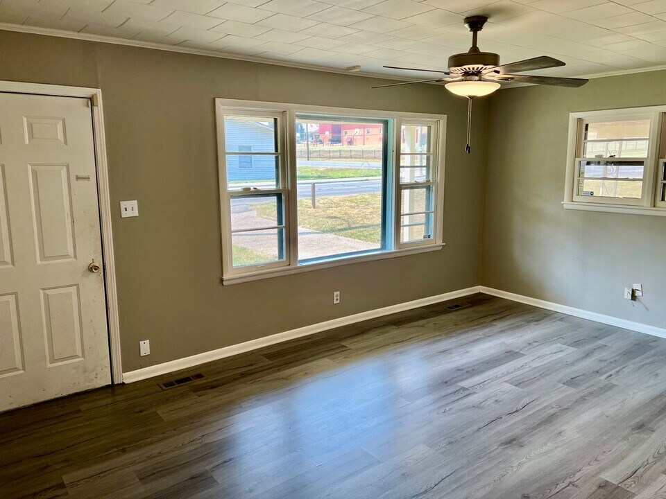 1302 Rains St in Jonesboro, AR - Building Photo