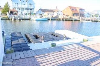 3428 Maritime Dr in Toms River, NJ - Foto de edificio - Building Photo