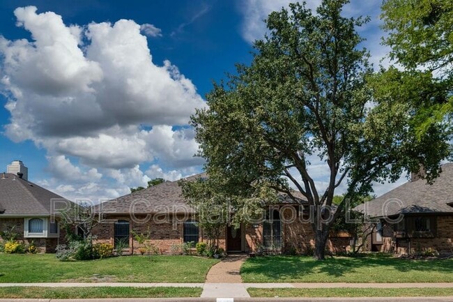 618 Stone Canyon Dr in Irving, TX - Building Photo - Building Photo