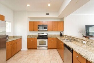 638 Blue Taverna Ln in Clearwater, FL - Building Photo - Building Photo