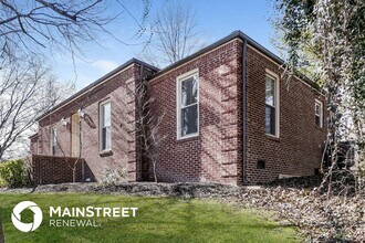 5904 Bluffington Ct in Louisville, KY - Building Photo - Building Photo