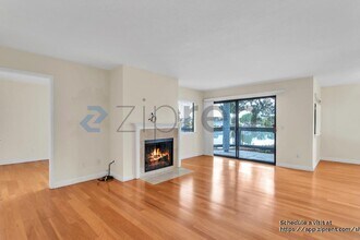 749 Barnegat Ln in Redwood City, CA - Foto de edificio - Building Photo