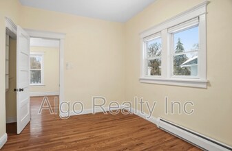 308 E 39th St in Minneapolis, MN - Building Photo - Building Photo