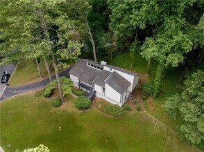 2708 Spencers Trace NE in Marietta, GA - Building Photo - Building Photo