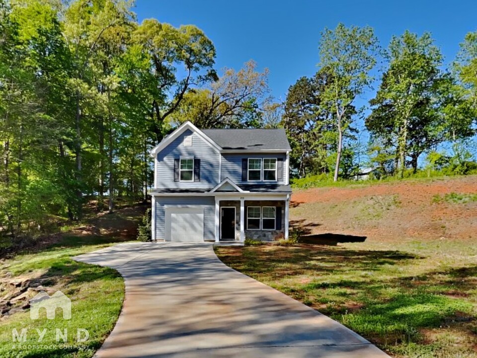 248 Valleybrook Ln in Troutman, NC - Building Photo