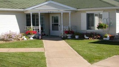 Countryside Cottages in Saint Michael, MN - Foto de edificio - Building Photo