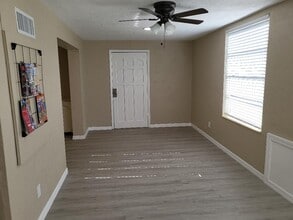 2451 Canadian Way, Unit #31 in Clearwater, FL - Building Photo - Building Photo