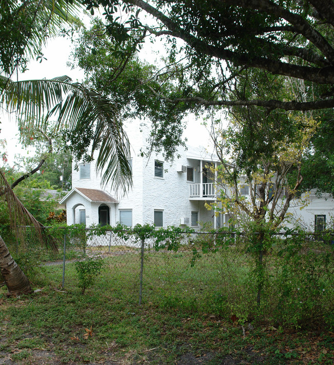 543a SW 14th Ave in Fort Lauderdale, FL - Building Photo - Building Photo