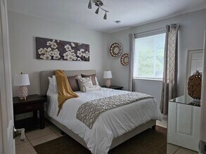 7702 NE 3rd Ct in Miami, FL - Building Photo - Building Photo