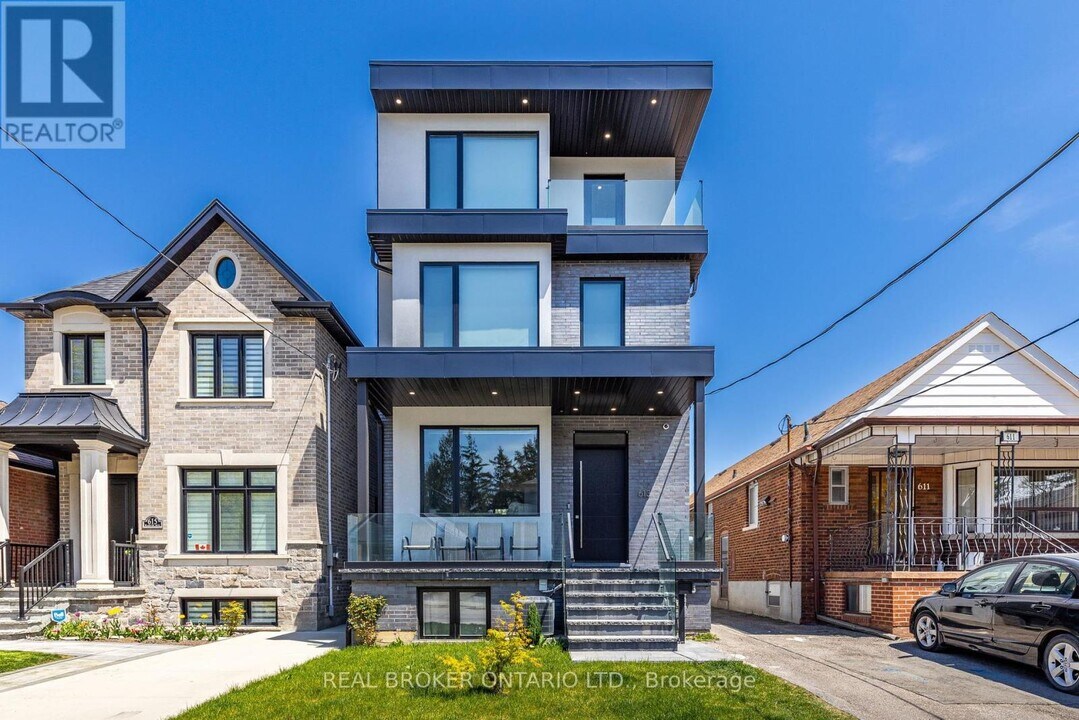 613-613 Harvie Ave in Toronto, ON - Building Photo