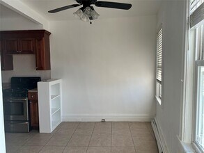 126 Deer Park Ave in Babylon, NY - Building Photo - Building Photo