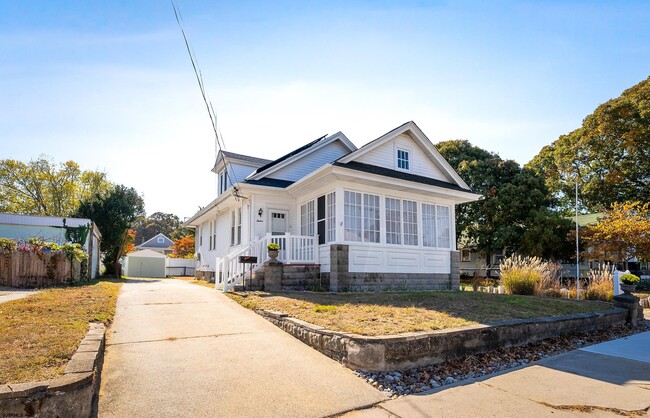 12 W Johnson Ave in Somers Point, NJ - Building Photo - Building Photo