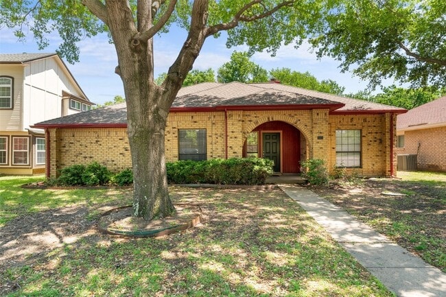 property at 5406 Meadow Vista Ln