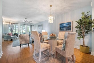 1015 Wexford Blvd in Venice, FL - Building Photo - Building Photo
