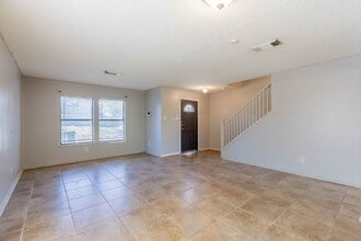 8423 Parry Path in Converse, TX - Building Photo - Building Photo