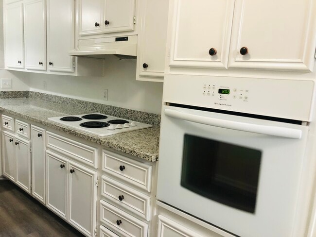 4414 62nd St in Lubbock, TX - Building Photo - Building Photo