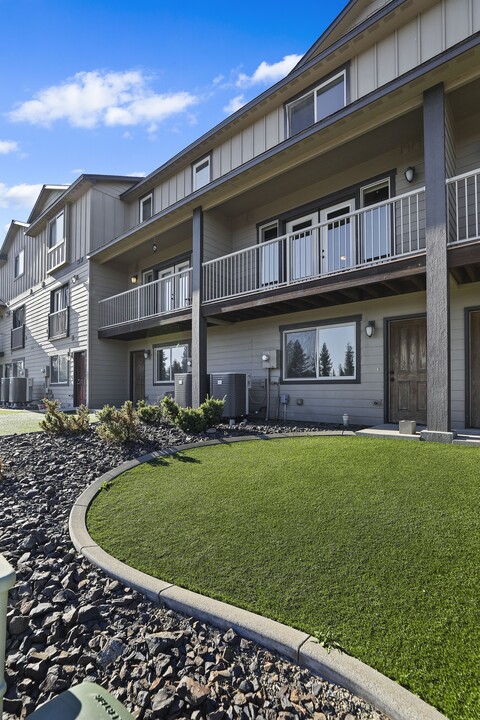 Townhomes Cheney in Cheney, WA - Building Photo