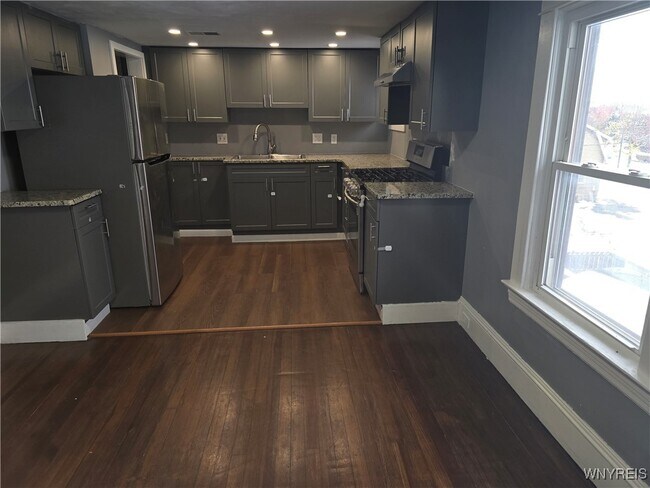 37 Minnesota Ave in Buffalo, NY - Building Photo - Building Photo