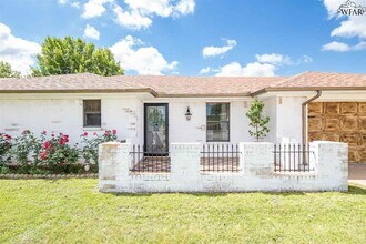 4319 Crestview in Wichita Falls, TX - Building Photo - Building Photo