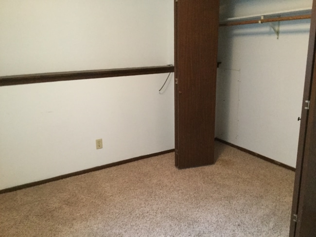 property at 905 11th Ave SE