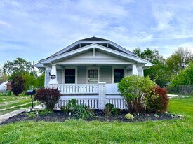 1237 E Johns Ave in Decatur, IL - Building Photo