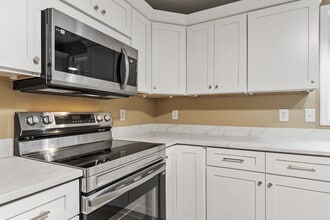 72 Patterson Rd in Shirley, MA - Building Photo - Building Photo