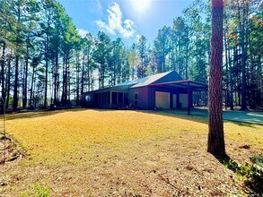 5681 An County Rd 153 in Palestine, TX - Building Photo - Building Photo