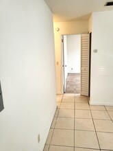 327 Silver Beach Rd-Unit -1 in Lake Park, FL - Building Photo - Building Photo