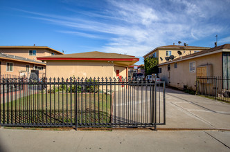 11880 Eucalyptus Ave in Hawthorne, CA - Building Photo - Building Photo