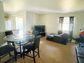 6 N Victoria Ln in Streamwood, IL - Building Photo - Building Photo