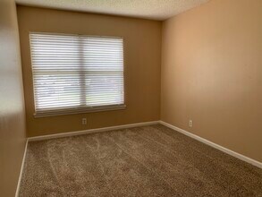 3753 Candlebluff Dr in San Antonio, TX - Building Photo - Building Photo