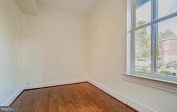 1133 D St NE in Washington, DC - Building Photo - Building Photo