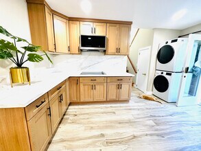 9382 Bixby Ave in Garden Grove, CA - Building Photo - Building Photo