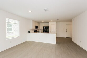 101 Wild Rose Dr in Balch Springs, TX - Building Photo - Building Photo