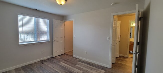 3581 NE Hembree St in McMinnville, OR - Building Photo - Building Photo