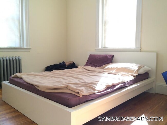 1610 Massachusetts Ave in Cambridge, MA - Building Photo - Building Photo