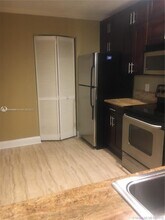 11295 W Atlantic Blvd in Coral Springs, FL - Building Photo - Building Photo