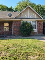 1720 Justin Lyn St in Arlington, TX - Building Photo